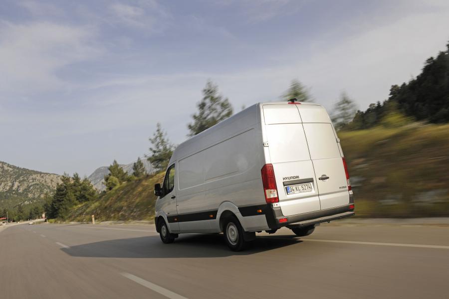  Hyundai H350 Van 2015 года  (фото 6 из 23)